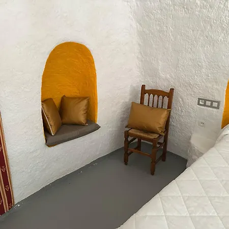 Cuevas Tiana El Aljibete